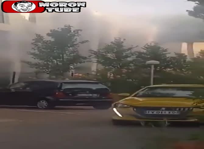 Video :A migrant wearing a Palestinian flag and a keffiyeh tried to blow up a synagogue in La Grande-Motte (France)